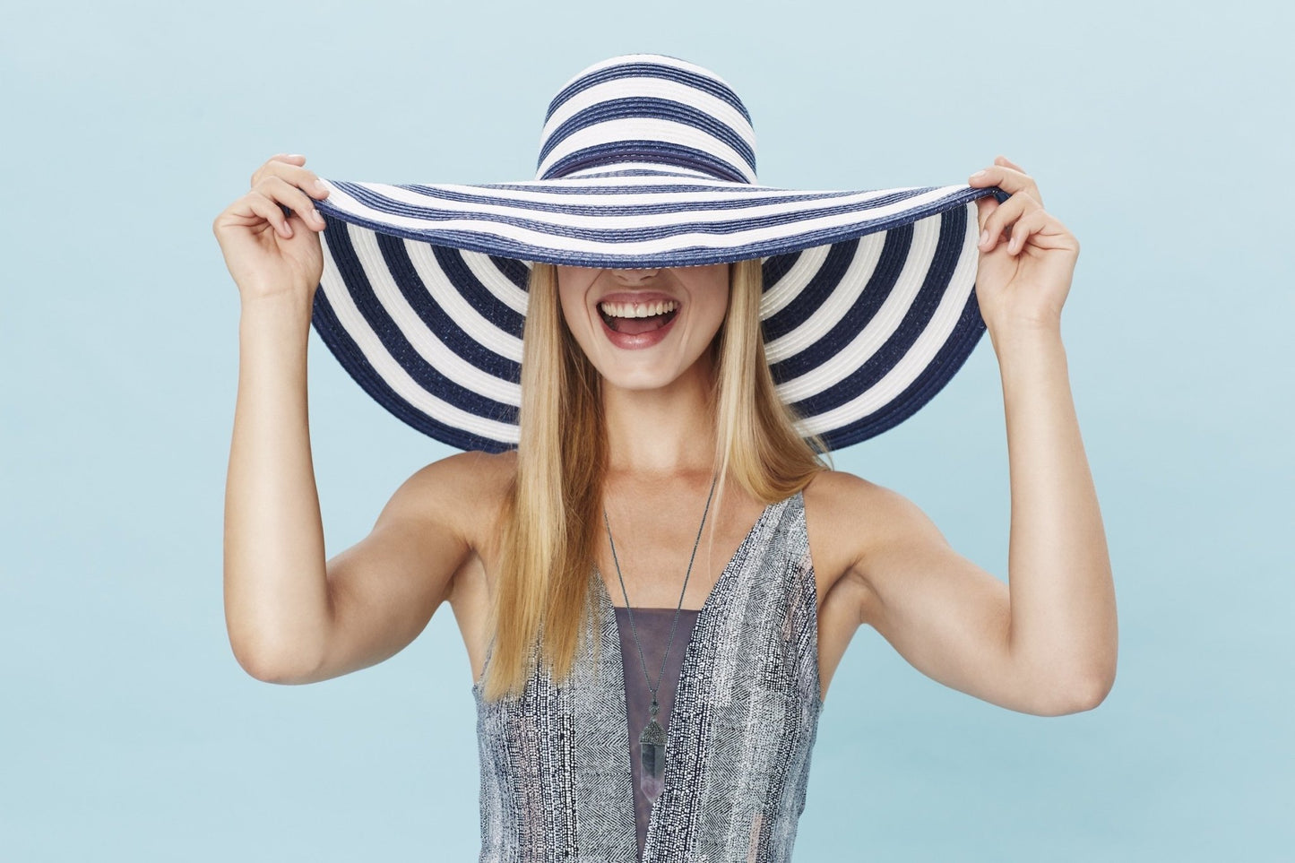 AM I ALL ALONE? NECKLACE - CLÁUDIA LOBÃO -VN-1023-AME - Necklaces